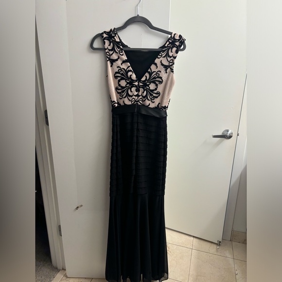 Black and White Mermaid Formal Dress - Picture 7 of 8